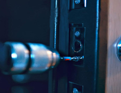 红花岗24小时开锁公司